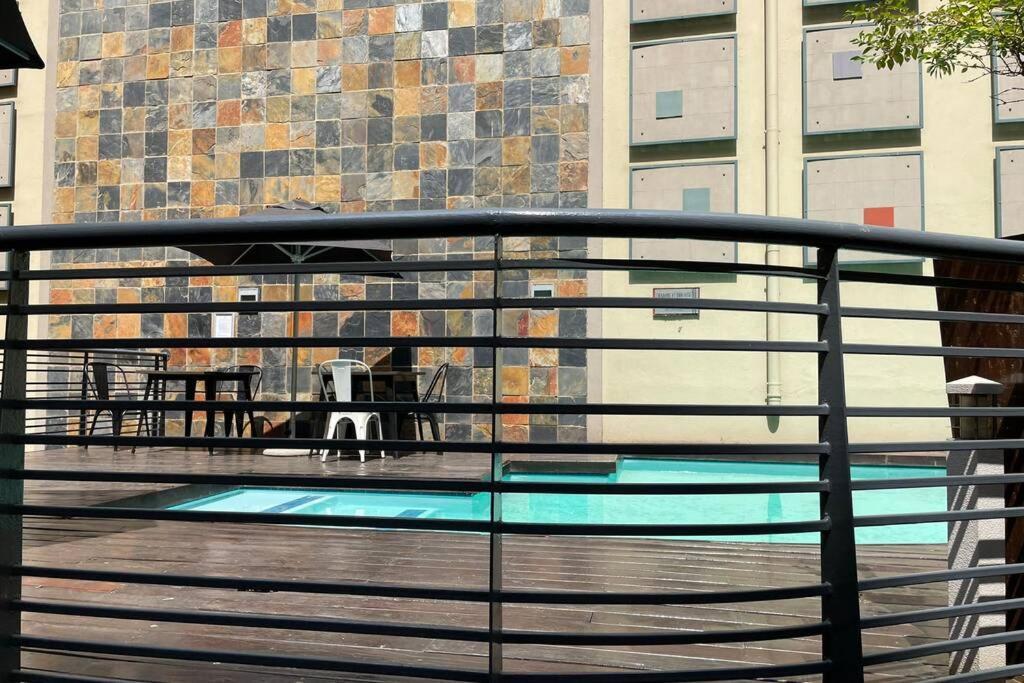 Cool & Easy Flat In The Heart Of Marshalltown Johannesburg Exteriér fotografie