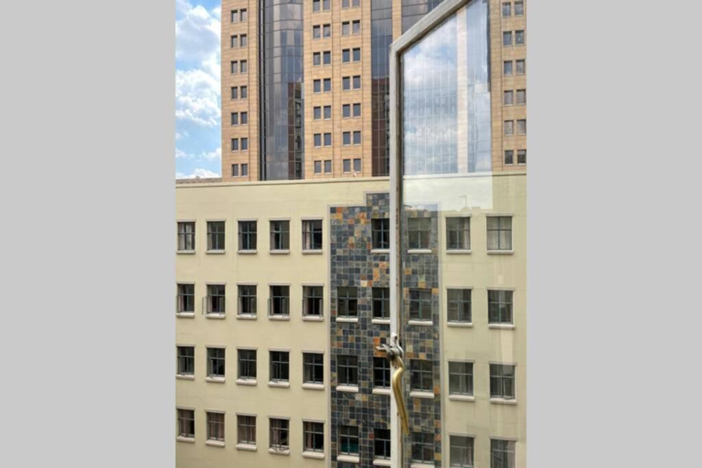 Cool & Easy Flat In The Heart Of Marshalltown Johannesburg Exteriér fotografie